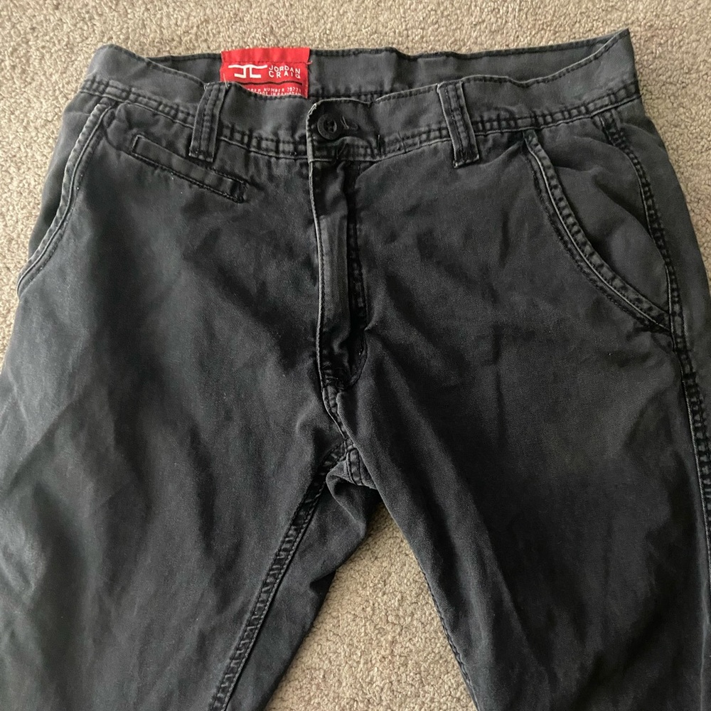 Ashy gray short jeans